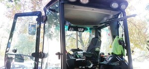 Сдали нервы: в Соломенском районе киевлянин бросил кирпич в коммунальщиков