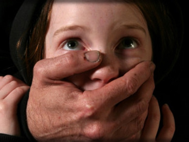 Педофила за изнасилование 13-летней девочки отправили в тюрьму