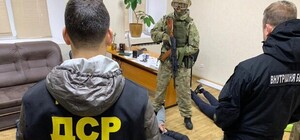 Спецназ, стрельба и БТР: правоохранители обезвредили 20 членов преступной группировки