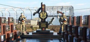 Берет, якорь и журавли: под Одессой открылся мемориал погибшим морпехам