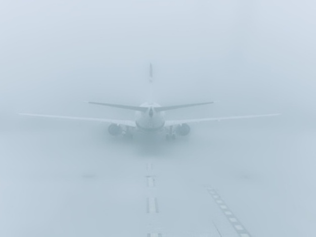 Туман в аэропорту Запорожья. Фото: news