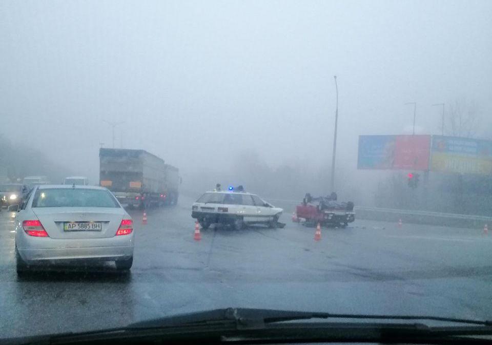 ДТП около аэропорта "Запорожье". Фото: Патрульная полиция Запорожской области