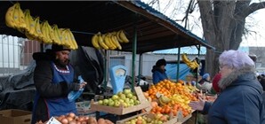 К новогодним праздникам подорожает мясо, а вот сыр - подешевеет