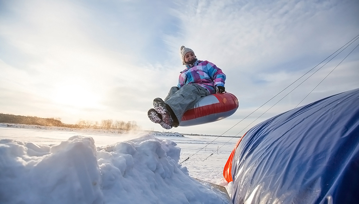 Как не покалечиться: в Крыму тюбинг стал самым опасным развлечением
