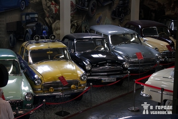 Выставка ретро-автомобилей