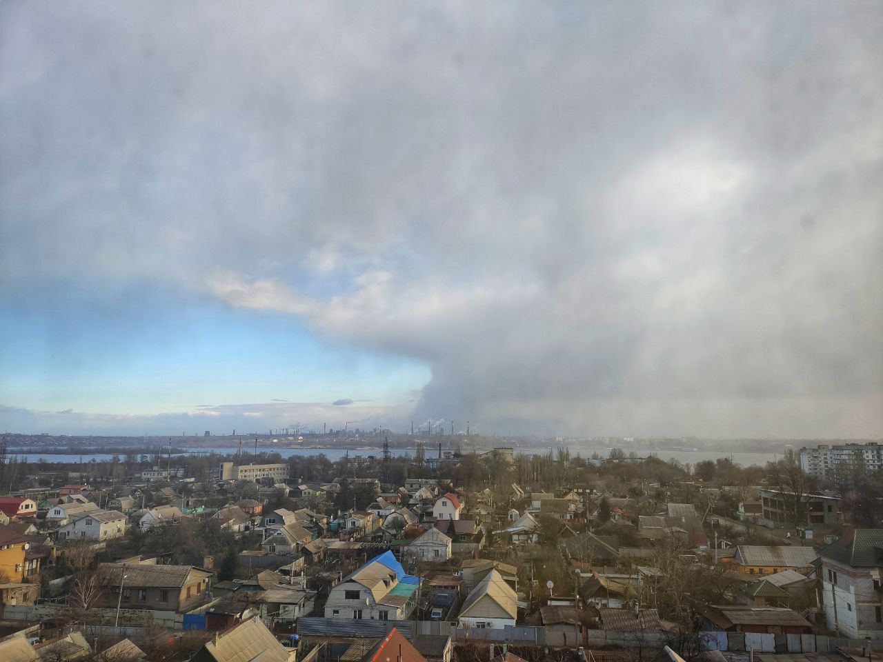 Странная погода в Запорожье / фото: Анна Покровская