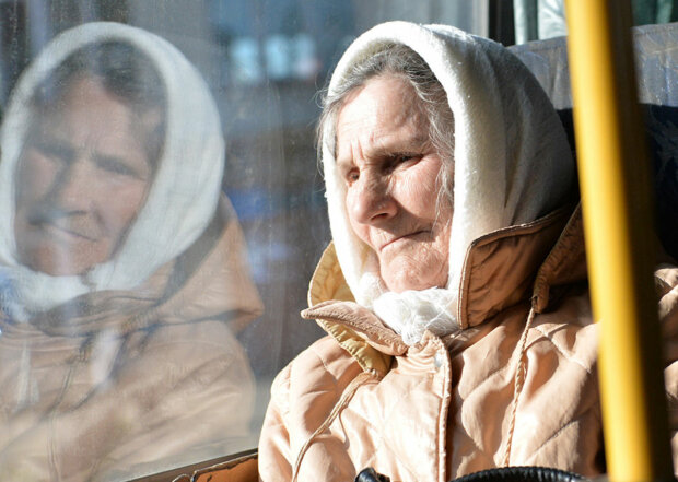 Запорожского маршрутчика обвиняют в том, что он сломал бедро пенсионерке. Фото из открытых источников