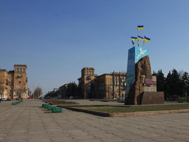 На Запорожской площади снесут постамент Ленина / фото: Анна Покровская