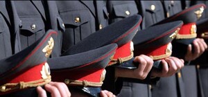 День милиции в Луганске: 3 машины, квартира и медаль от  президента