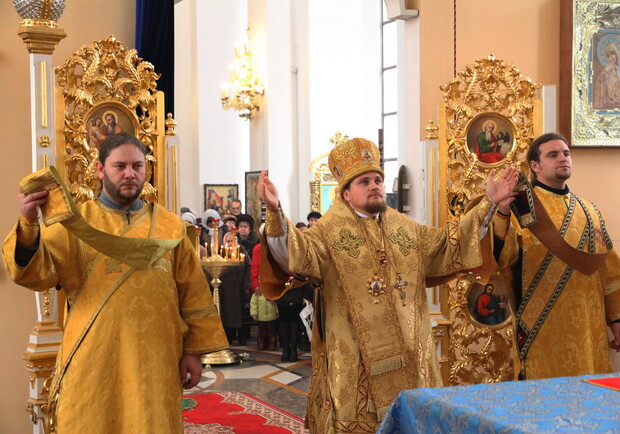 Епископ Иосиф совершил последнюю Божественную Литургию в Запорожской епархии
Фото "В городе"