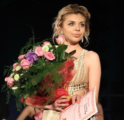 Победительница конкурса "Мисс январь-2011", Виктория Платиновая
Фото vgorode.ua