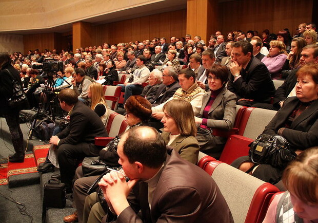 В Запоррожской облгосадминистрации начались общественные слушания по приоритетам работы местных властей.
Фото www.zoda.gov.ua.