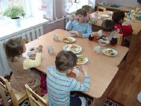 Запорожские родители смогут контролировать питание своих детей в школах.
Фото www.meria.zp.ua.