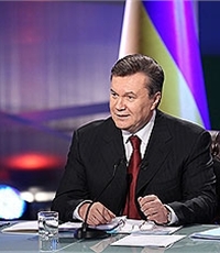 Виктор Янукович отвечал на вопросы украинцев. Фото: kp.ua