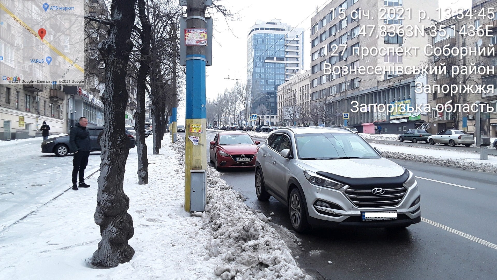 Вот так стояла машина / фото: Служба інспекторів з паркування м. Запоріжжя