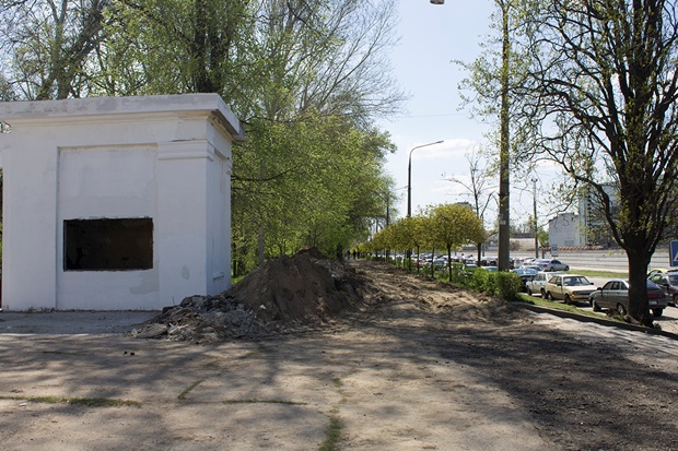 Ажиотаж возле Дубовки. фото: Vgorode