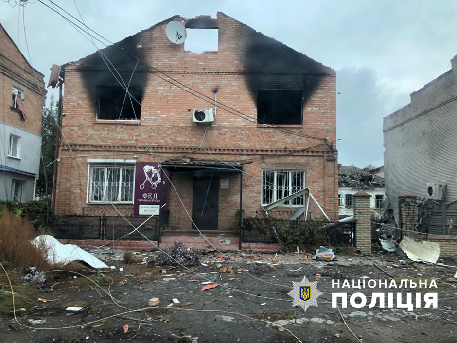Полиция показала последствия вражеских обстрелов Запорожской области за сутки - || фото: zp.npu.gov.ua