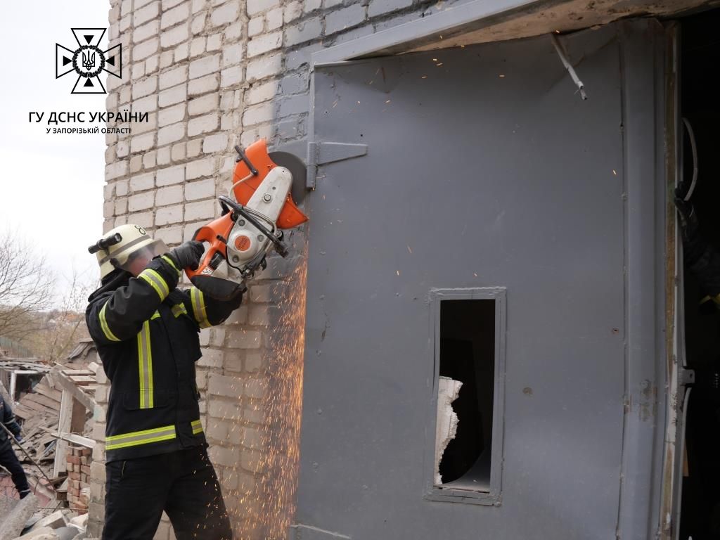 Наслідки ракетного удару по Запоріжжю 31 березня -