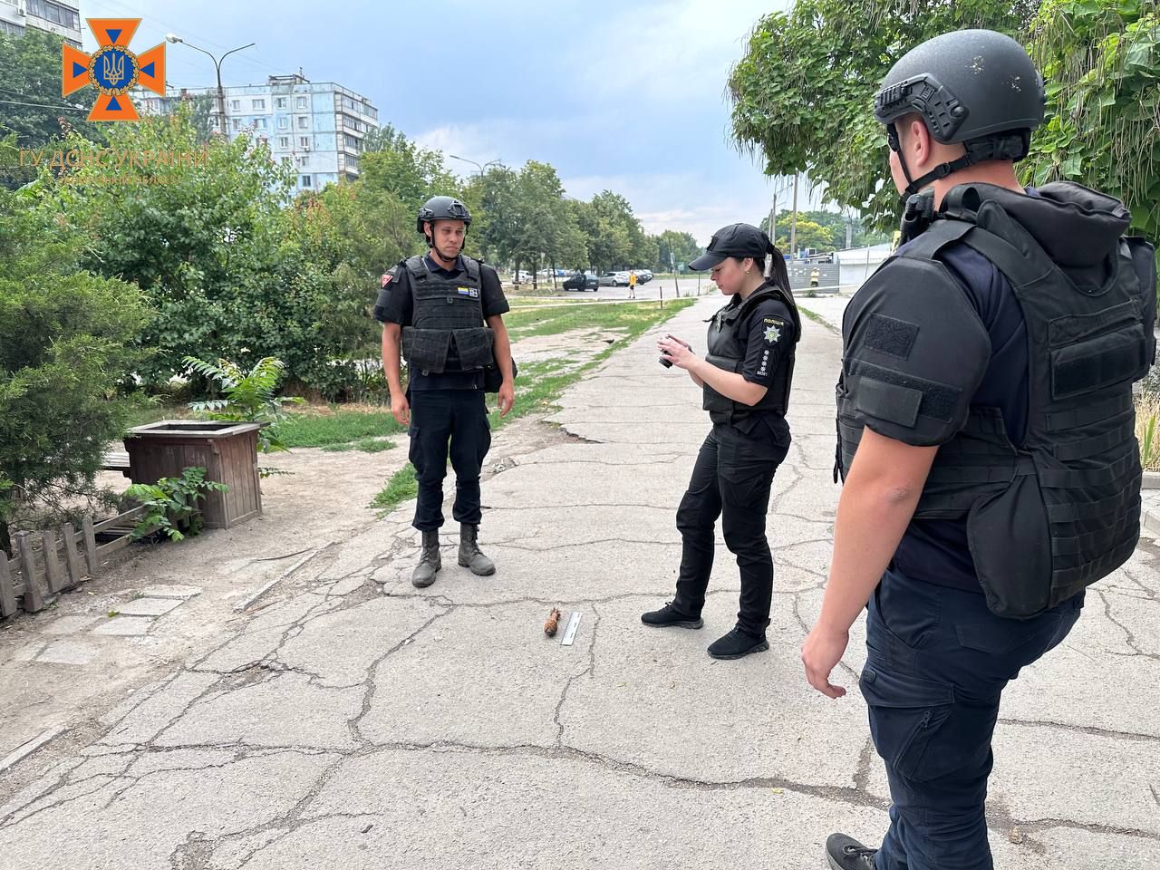 У Запоріжжі на зупинці знайшли міну &ndash;