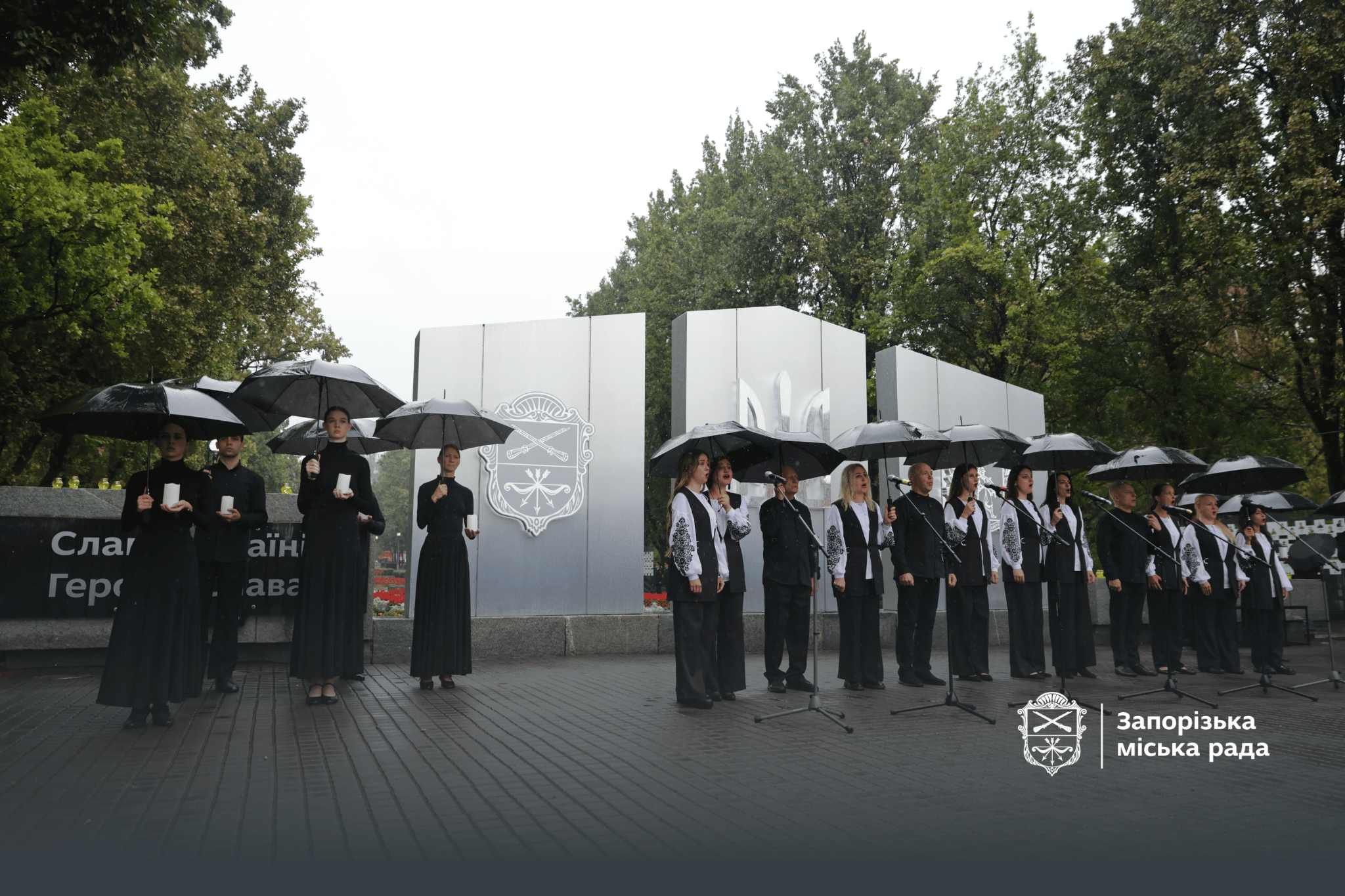 В Запорожье открыли Аллею памяти павших Героев -