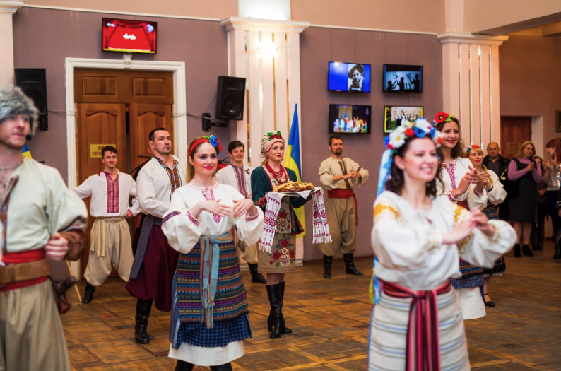 "Любовь моя Украина" Концерт ко Дню Независимости Украины / фото: Театр молодежи