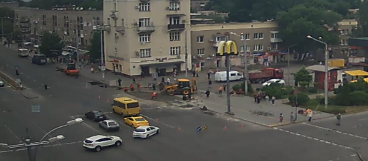 Работы на Металлургов / фото: webcam.zp.ua