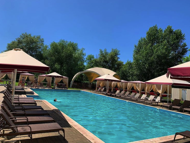 Басейн у Reikartz -