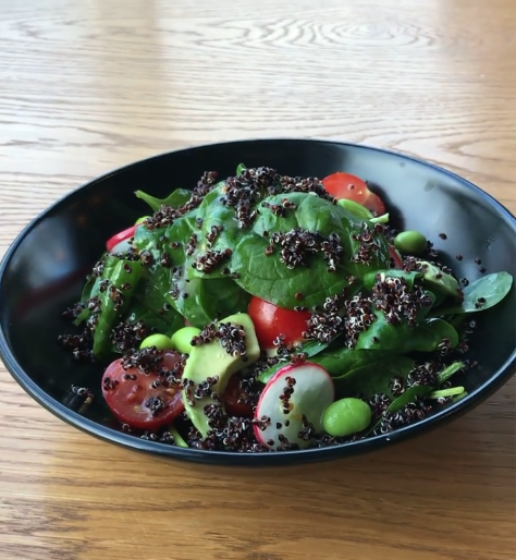 Постное меню в заведении "Крыша мира" / фото: @kryshamirazp