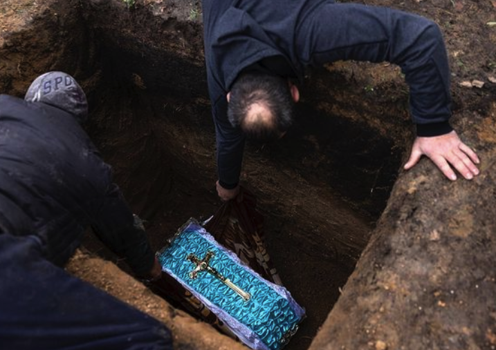 В Запорожской области попрощались с малышом, который погиб в результате ракетного удара -