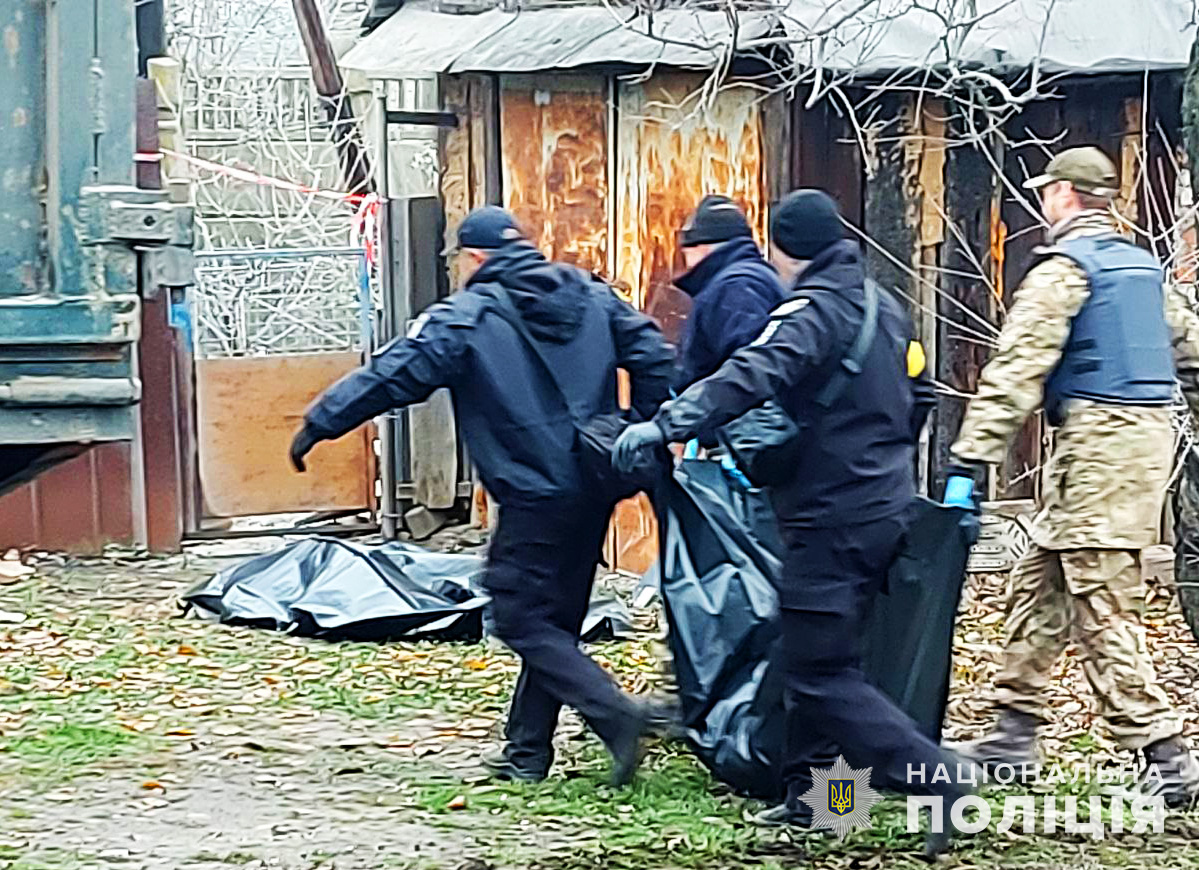 В полиции показали последствия обстрела Вольнянска в Запорожской области -