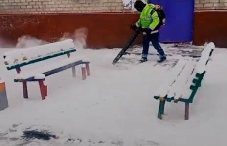 200 тонн відсіву для посипки пішохідних доріжок, тротуарів вже заготовлено 