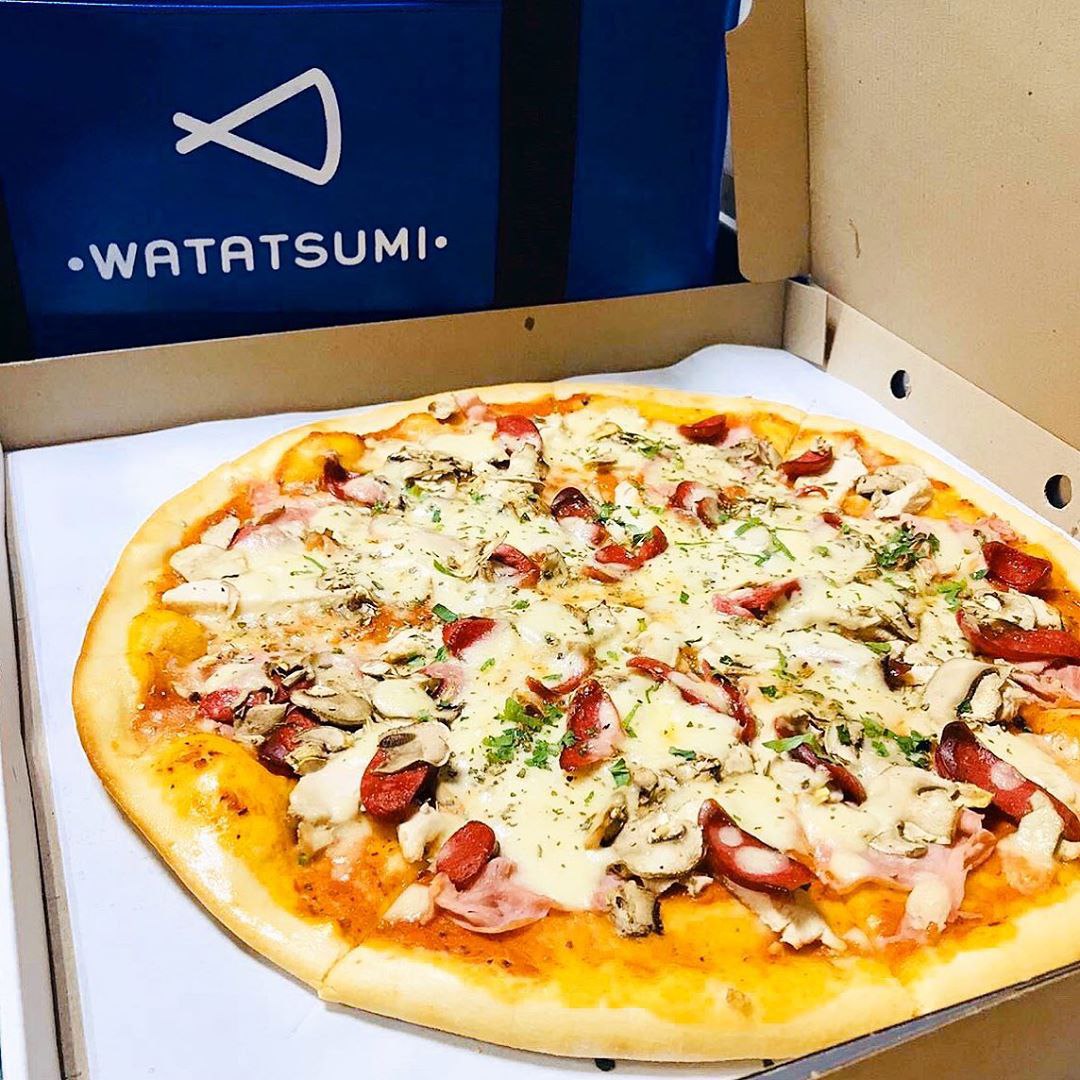 Пицца в WATATSUMI / фото со страницы заведения в Instagram