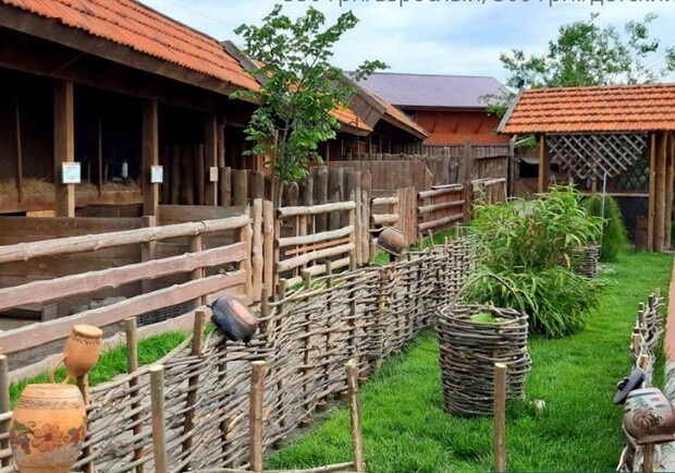 Троица в усадьбе Аквазоо - фото: Майстерня Подорожей‎