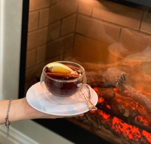 Не мерзнем: 10 согревающих напитков на вынос, которые можно купить в кафе Запорожья