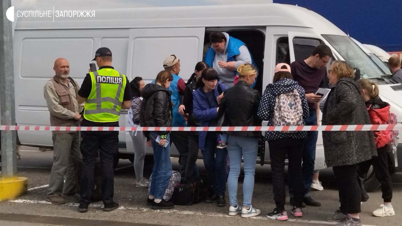 Приїхали більше 200 людей -