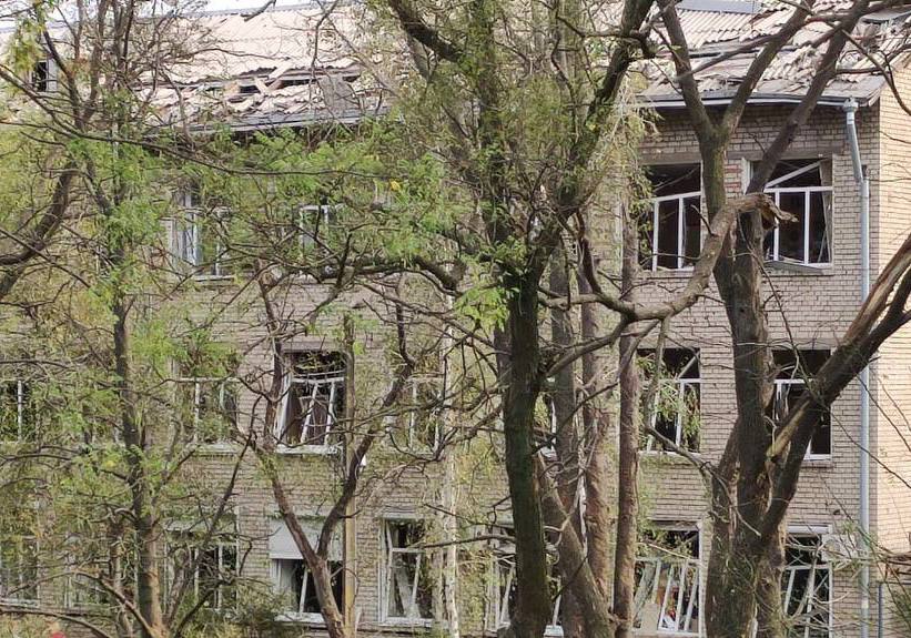 Наслідки ранкового ракетного удару по Запоріжжю -