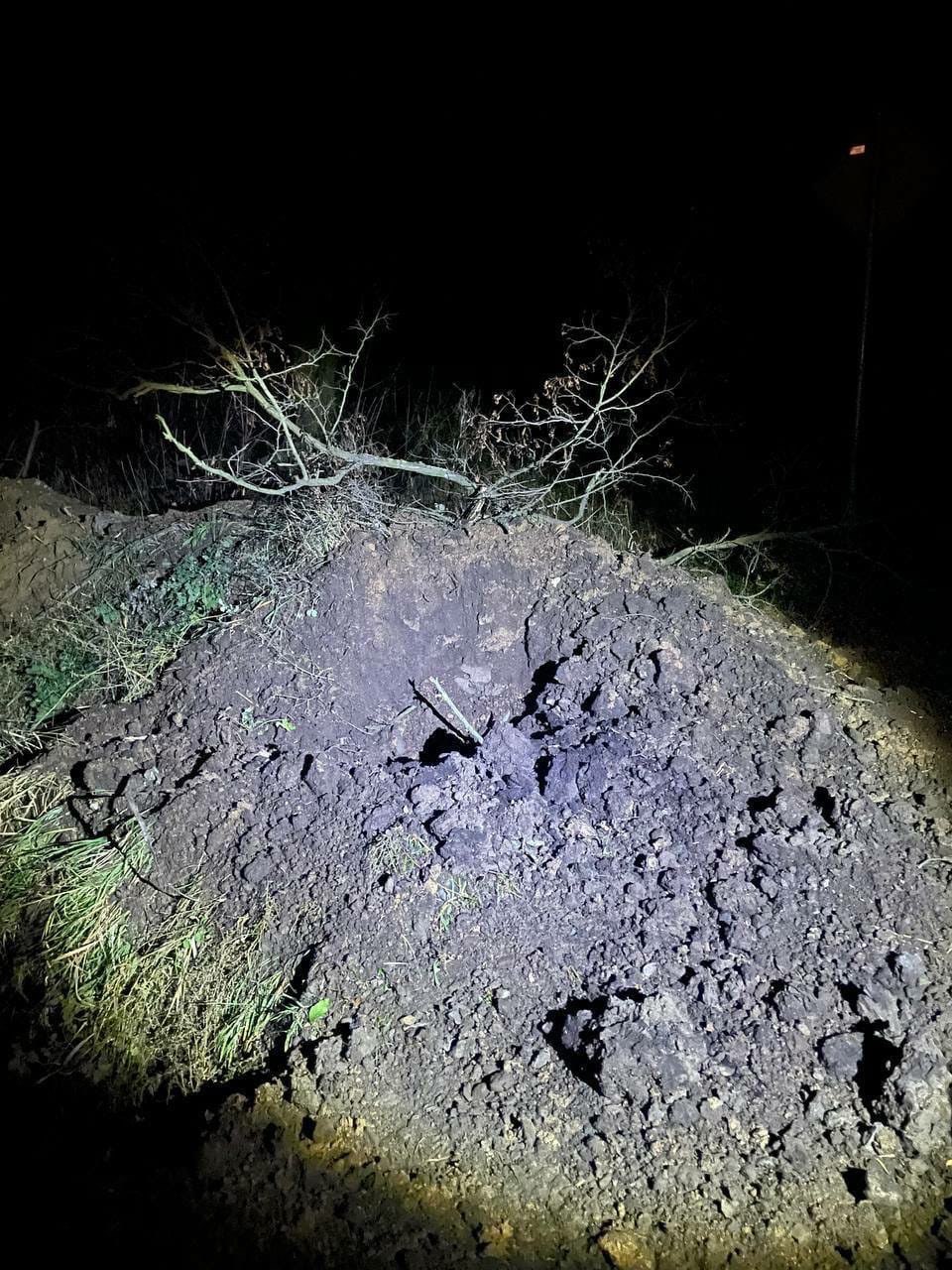 Наслідки атаки РФ у передмісті Запоріжжя -