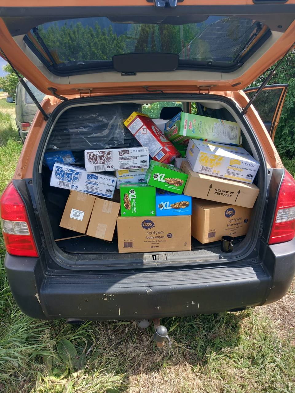 Доставка протеїнових батончиків. Пральний порошок. Вологі серветки та інше для ротації в Оріхові - фото надав Івар