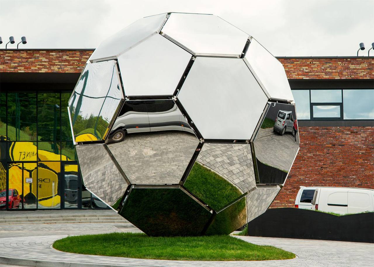 Григорій Козловський розкрив амбітні плани розвитку ФК &laquo;Рух&raquo;: будуємо майбутнє українського футболу фото 4 3