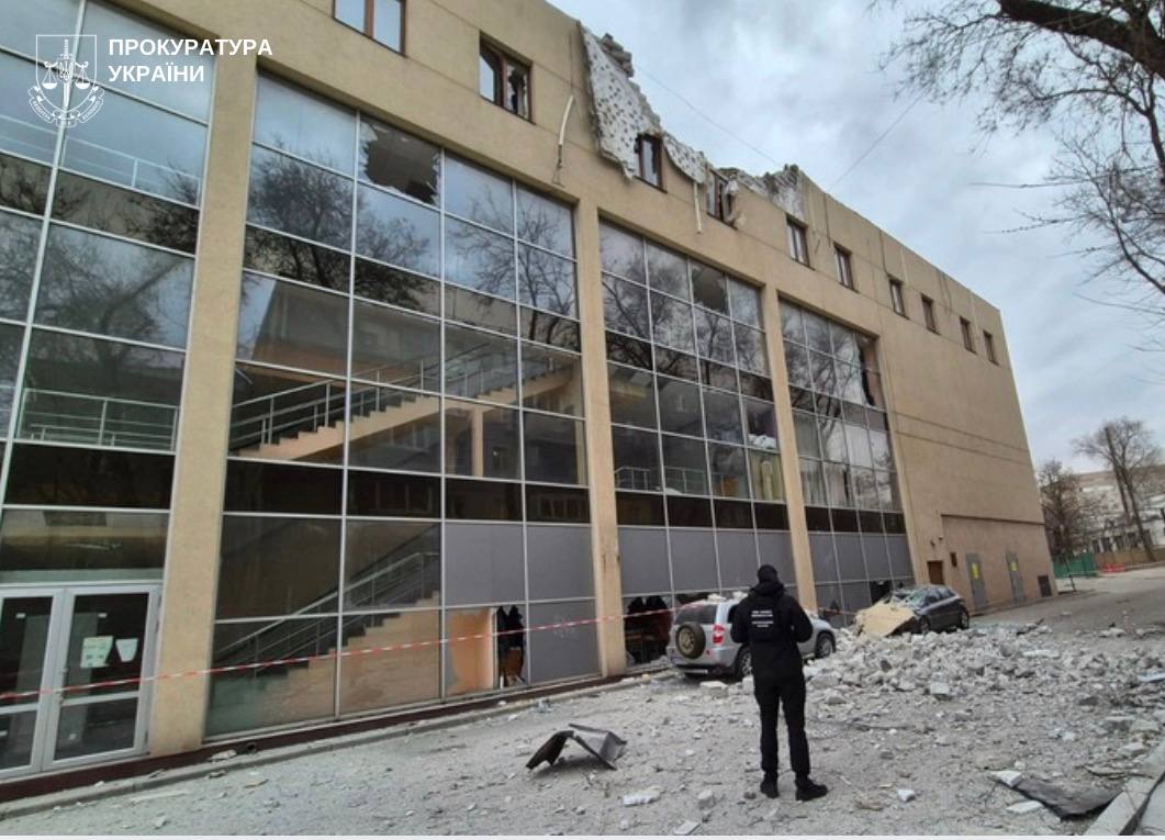Постраждалий ТЦ в центрі Запоріжжя. фото: прокуратура Запоріжжя