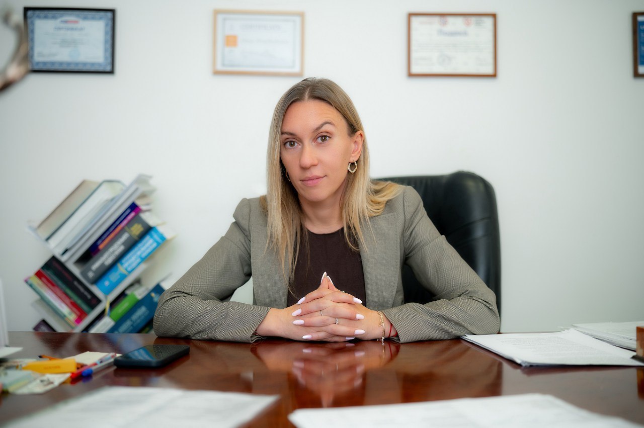 адвокатка та керівниця ЮК "Prima Leader Group" Діна Дрижакова