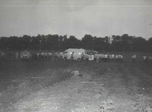 17 июля 1987 года. Подстреленный милицией маньяк Сергеев на сельхозполе / veteranovd.zp.ua