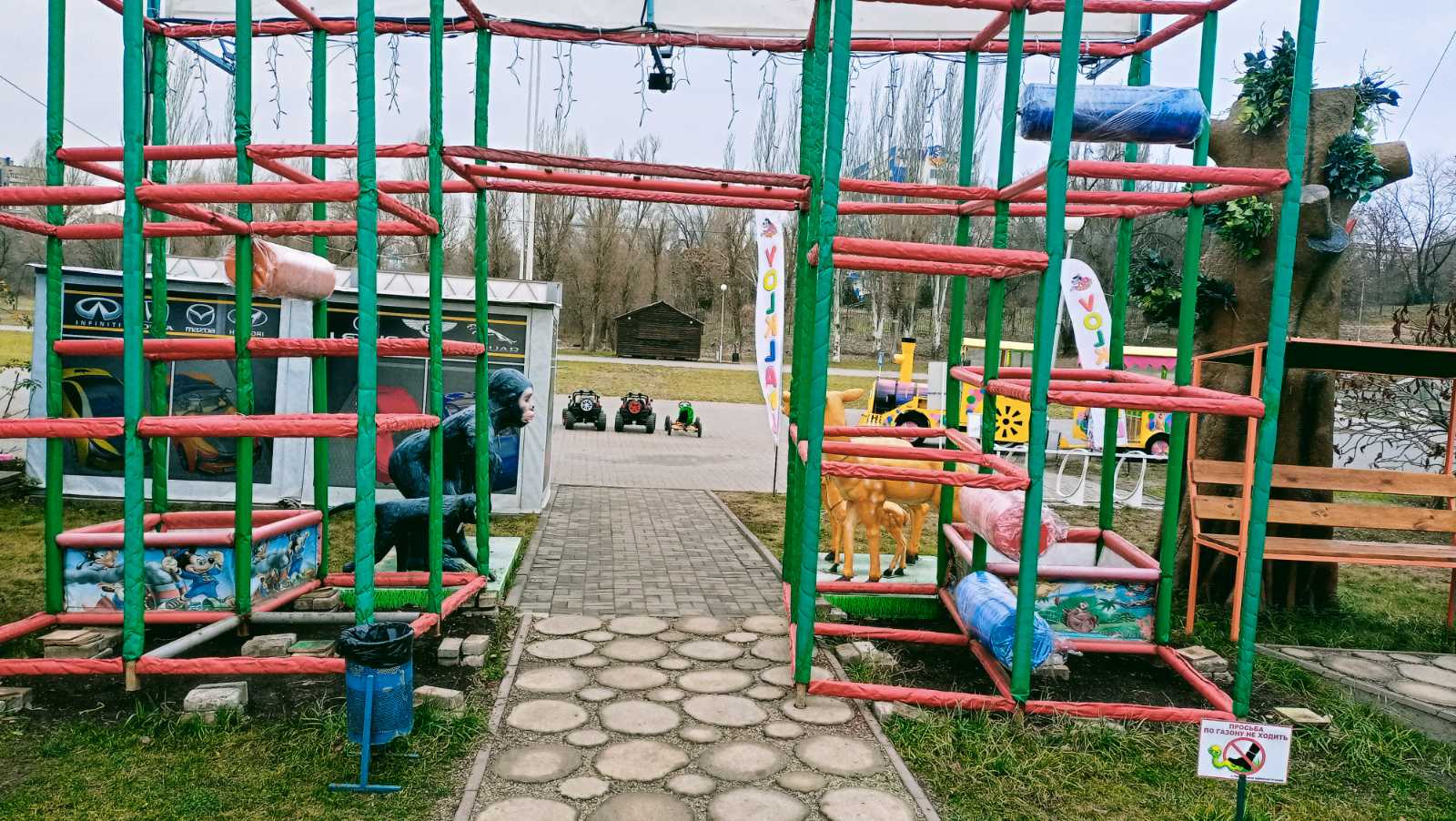 Исорченные опоры - фото предоставили представители компании