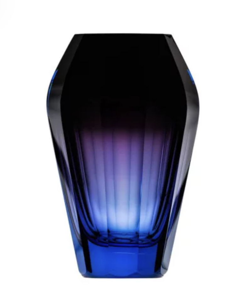 Вазы Мозер в интерьере: как преобразить пространство с помощью магии стекла фото 2 1