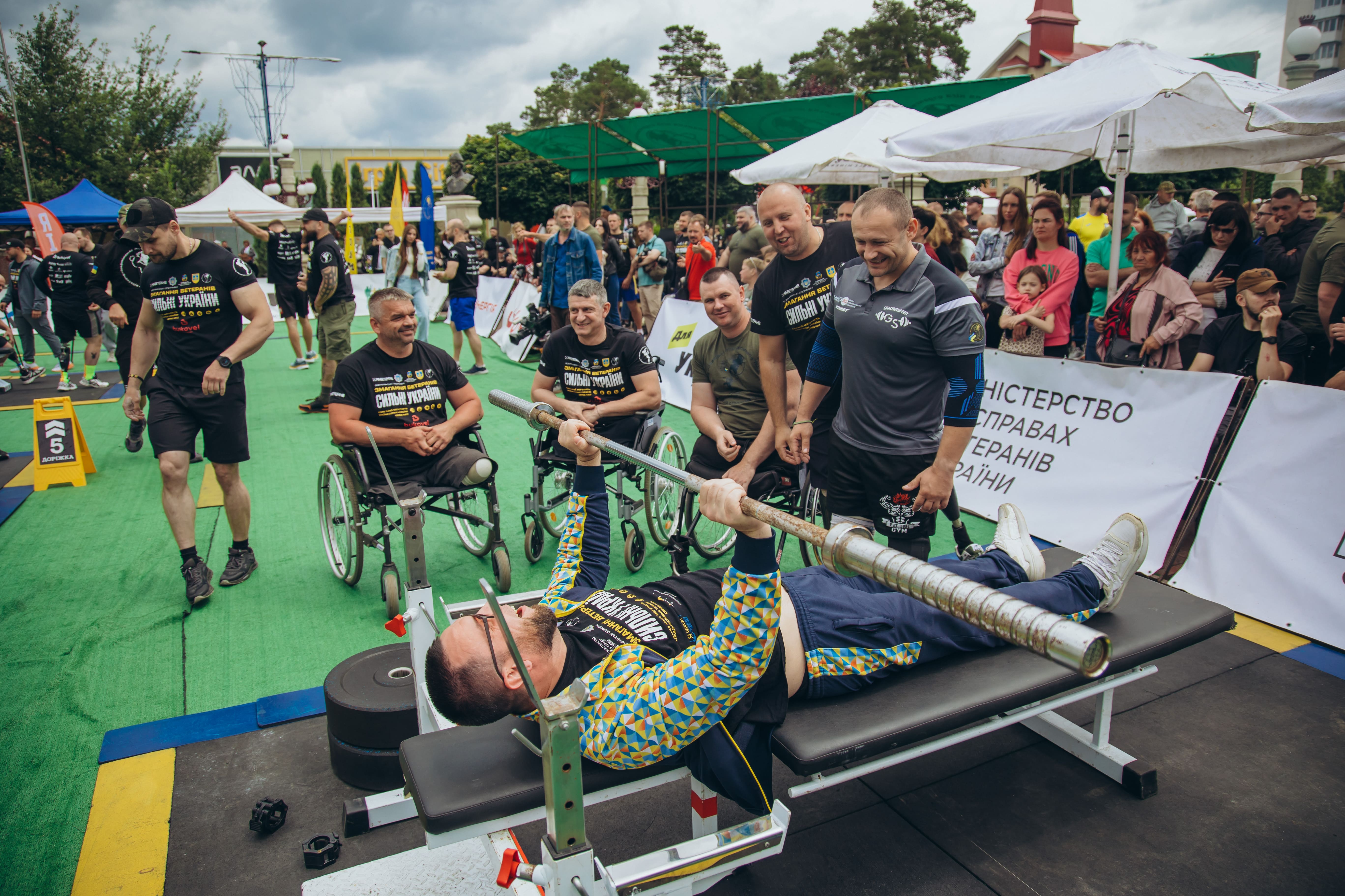 Черговий етап змагань &laquo;Сильні України&raquo;, який пройшов 14 червня в Ірпені на Київщині, зібрав кілька десятків ветеранів та сотні глядачів