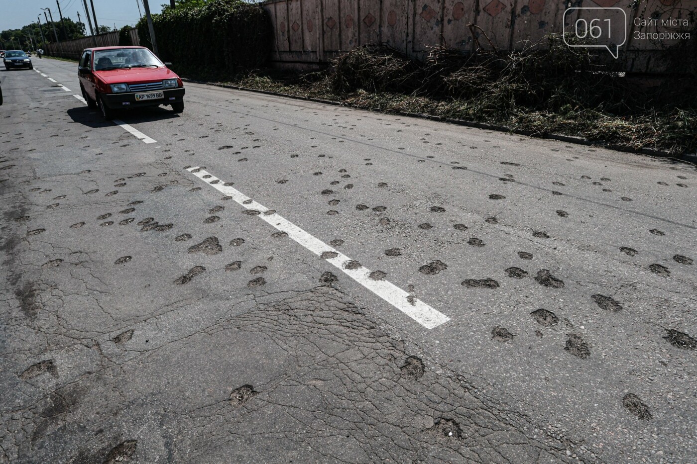 Як виглядає Вільнянськ після ракетної атаки.