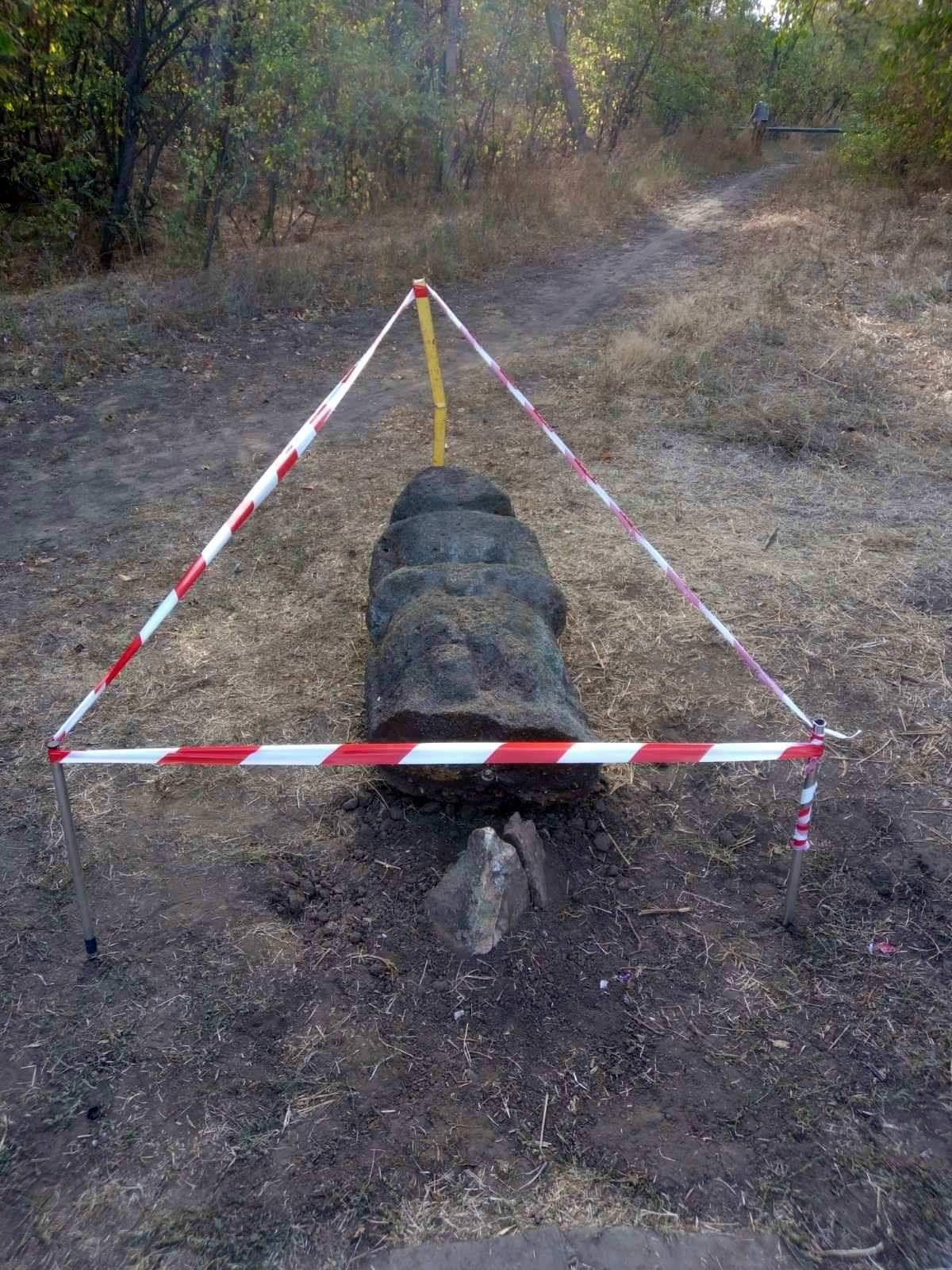 Разрушенная каменная баба. Фото: fb Национальный заповедник