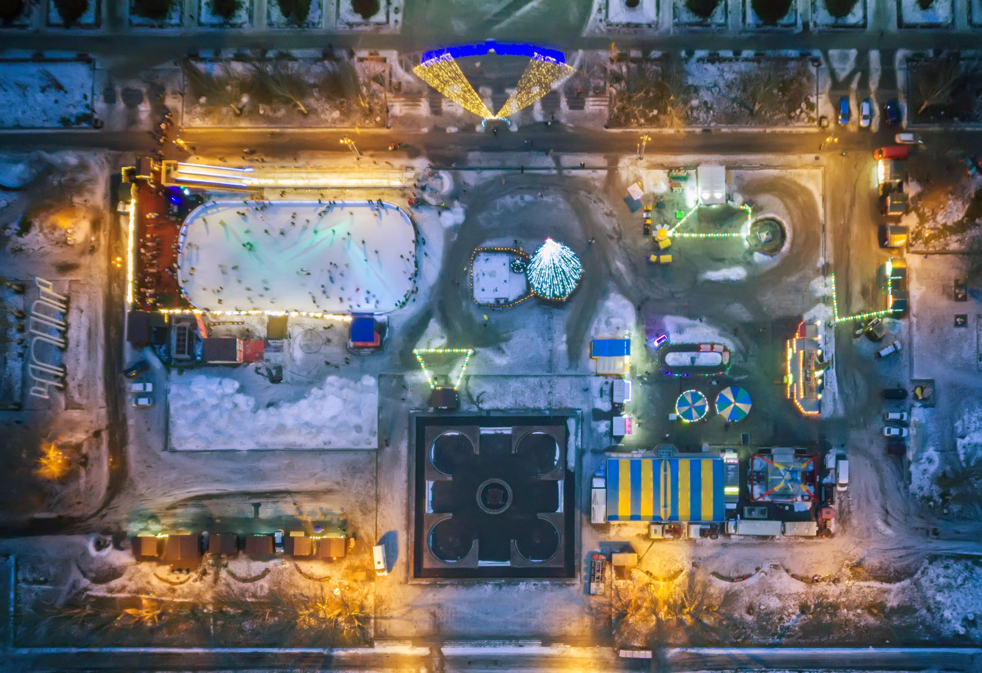 Площадь Фестивальная с высоты птичьего полета.