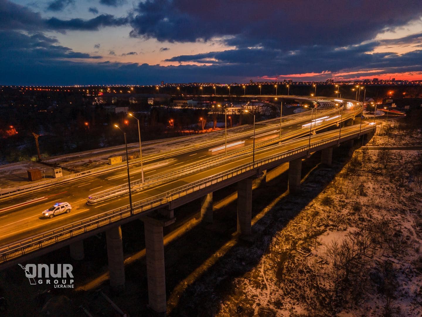 Ночью особый шарм.