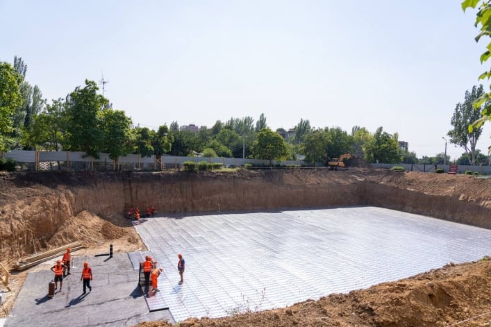 Как в Запорожье, строят первую подземную школу за 112 миллионов гривен.